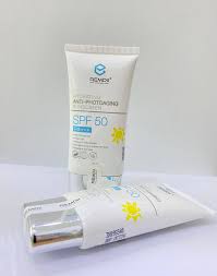 REMDII HYDRATING ANTI - PHOTOAGING SUNSCREEN SPF50 40ML